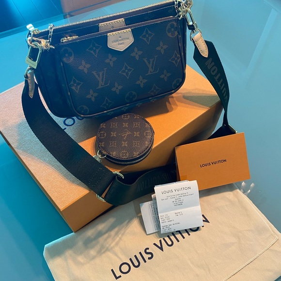 Louis Vuitton Handbags - NWT Louis Vuitton M44813 Multi-Pochette Accessoires